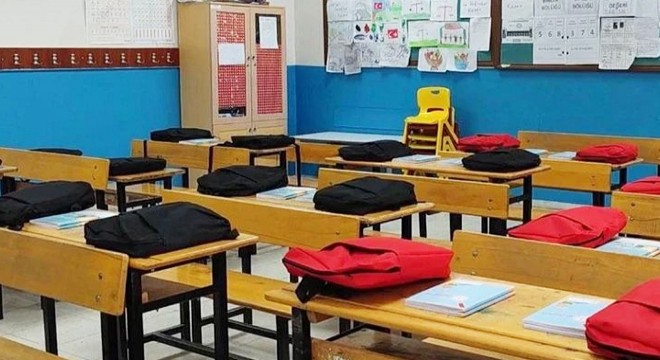 Cuma günü okullar tatil edildi