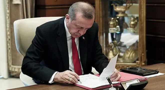 Cumhurbaşkanı Erdoğan, 12 üniversiteye rektör atadı