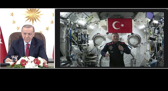 Cumhurbaşkanı Erdoğan, Alper Gezeravcı ile görüştü