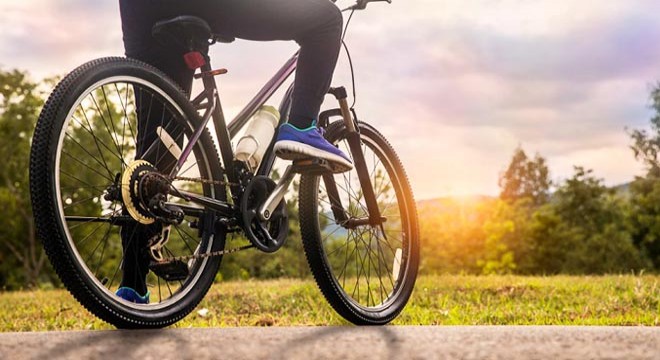 Cumhuriyet'e pedal çevirdiler