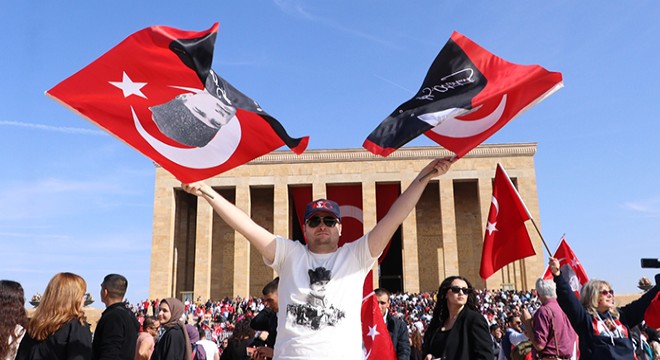 Cumhuriyet'in 100'üncü yılında Anıtkabir'de ziyaretçi rekoru