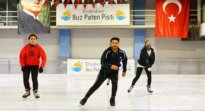 Dağyakası buz pisti yeniden açıldı