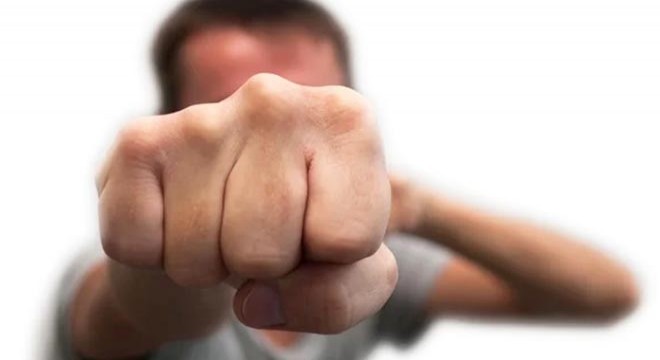 Darbettiği sürücünün vurduğu Barış öldü, arkadaşı yaralı