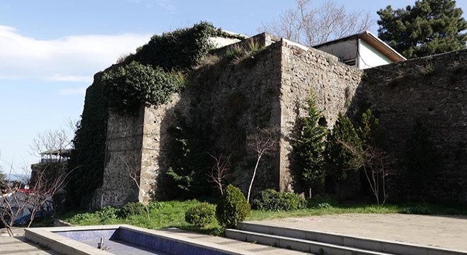 Davayı kazandılar, 700 yıllık kalenin varisi oldular