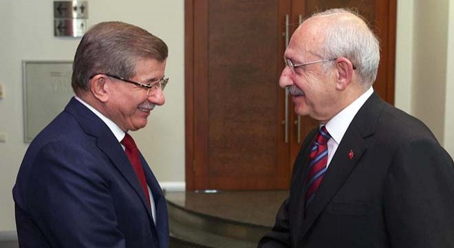Davutoğlu ndan Kılıçdaroğlu nun adaylık kampanyasına bağış