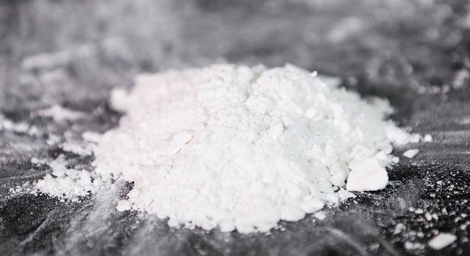 Depoya gizlenen 132 kilo eroini 'Ayzek' buldu