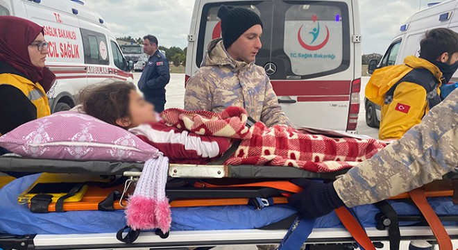 Deprem bölgesinden 53 yaralı İstanbul'a getirildi