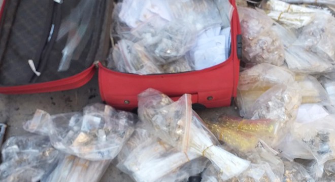 Deprem hırsızı 3 şüpheli, polise yakalandı