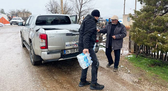 Deprem bölgesine yardımlar sürüyor