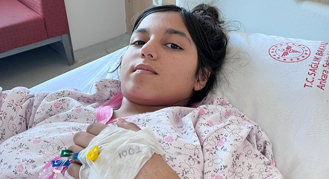 Depremde yaralanan Elif, annesini bir hafta sonra buldu