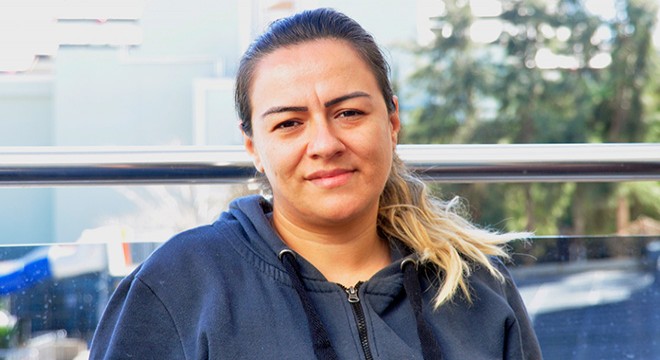 Depreme 3 çocuğuyla yakalanan Demet o geceyi anlattı