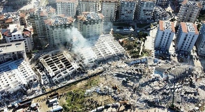 Depremin sembolü Rönesans Sitesi'nde 4 tutuklama daha