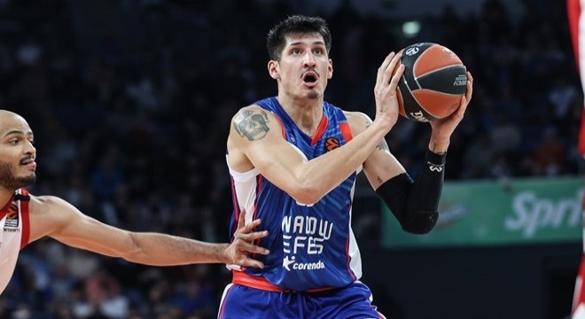 Derek Willis ten Anadolu Efes e kötü haber