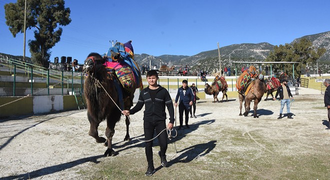 Develere törenle havut kuşatıldı