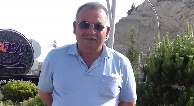 Devrilen traktörün sürücüsü öldü