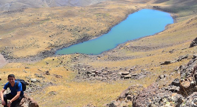 ‘Dipsiz Göl’ olarak bilinen ‘Atar Gölü’ ziyaretçilerini bekliyor