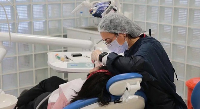 Diş hekimleri iş bırakıyor