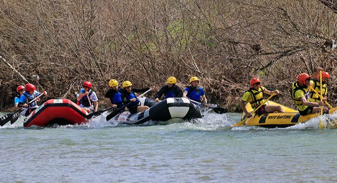 Diyarbakır’ın Kapadokya’sında rafting yarışması