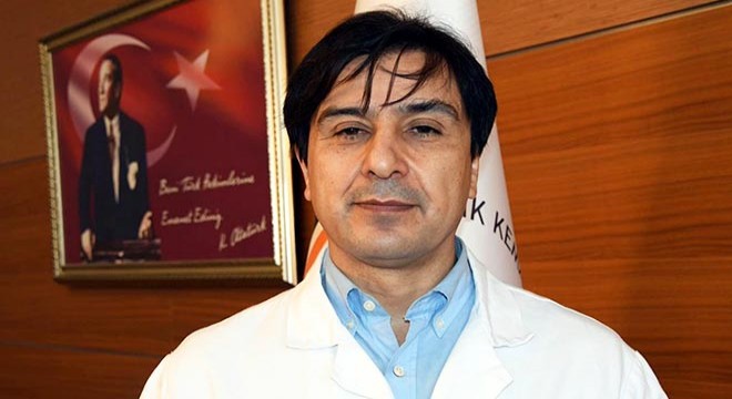 Doç. Dr. Altıntaş: Aşı oldum rehavetine kapılıp, maskeyi çıkarmayın
