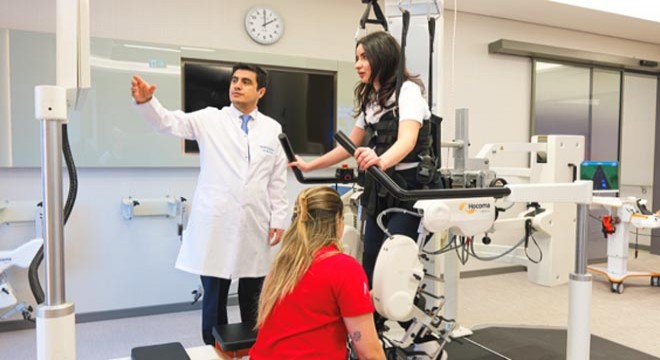 Doç. Dr. Mustafa Çorum: Felç Sonrası Erken Başlanan Robotik Tedavi İyileşme Sürecini Hızlandırıyor