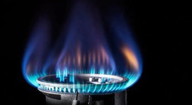 Doğal gaz kokusu yayılan evde kablolu düzenek bulundu