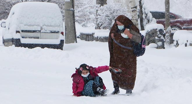 Doğu'ya bahar karı