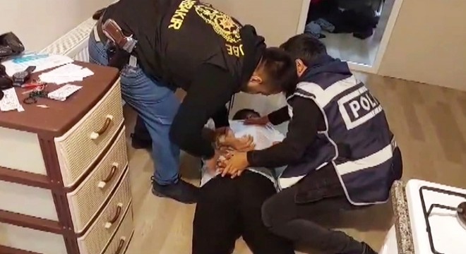 Dolandırıcılara ‘Makyaj’ operasyonu: 8 tutuklama