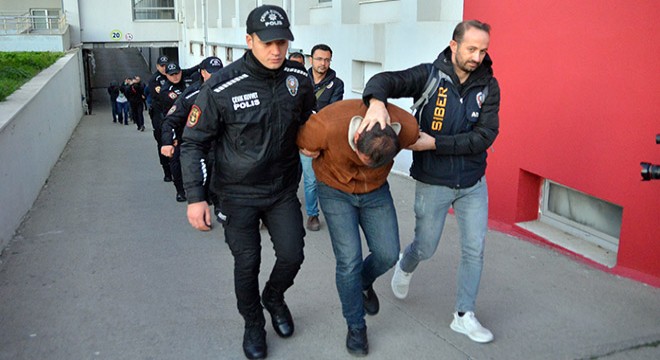 Dolandırıcılık şebekesine 7 tutuklama