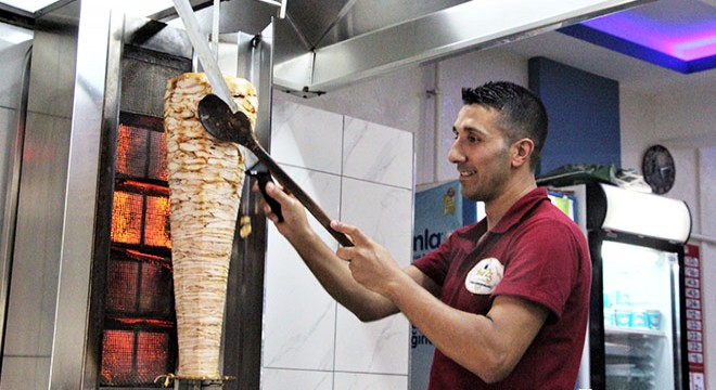 Dönercilerin sıcakla imtihanı