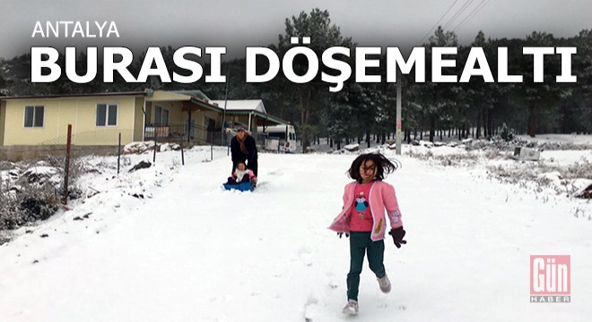 Döşemealtı'nda kar etkili oldu