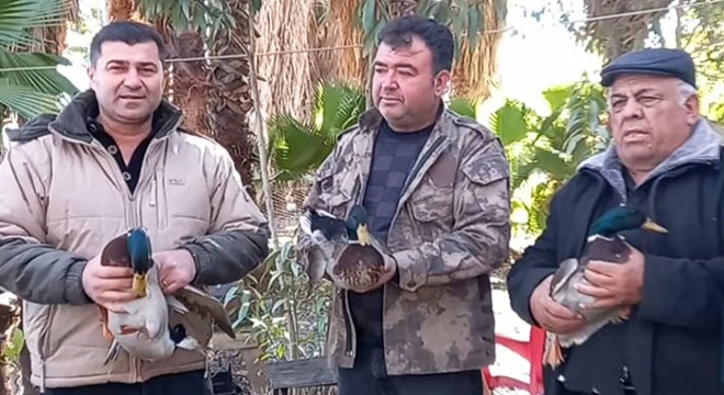Döşemealtılı avcılar göle ördek bıraktı