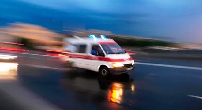 Dövmecide bıçaklı kavga: 1 yaralı