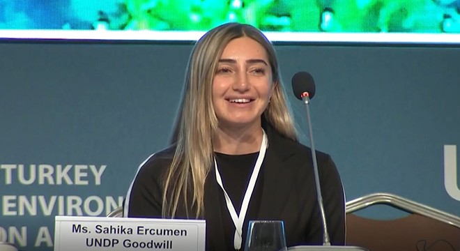 Dünya dalış rekortmeni Ercümen: Balıklardan çok plastiklerle yüzüyorum
