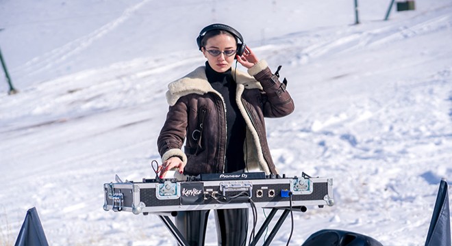 Dünyaca ünlü Ukraynalı DJ Katy Rise, klip için Saklıkent'i seçti