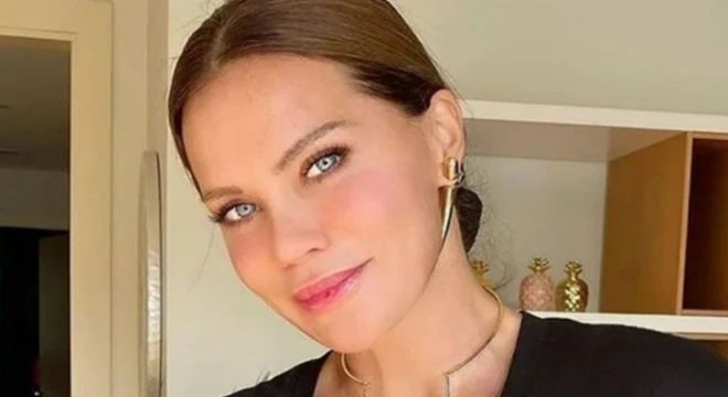 Ebru Şallı yüz felci geçirdiğini açıkladı