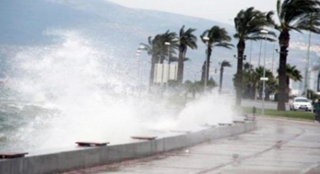 Ege Denizi'nde kuvvetli fırtına uyarısı
