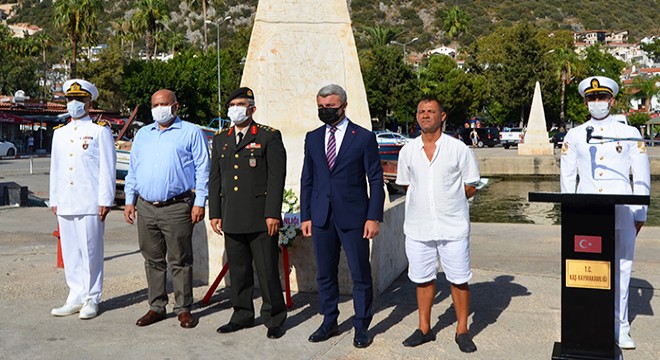 Ege Ordu Komutanı Sivri, Kaş'ın kahramanlarını andı