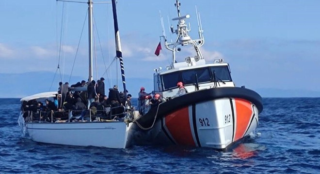 Ege’de 274 göçmen kurtarıldı, 25 göçmen yakalandı