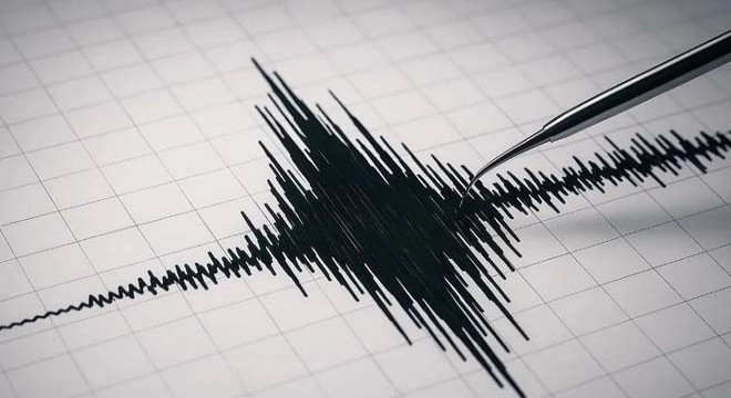 Ege Denizi nde 4.8 büyüklüğünde deprem