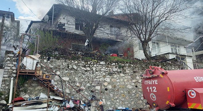 Eğirdir de ev yangını