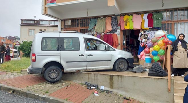 Ehliyetsiz sürücü dehşeti kamerada