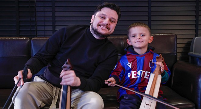 Ekin Uzunlar'dan, sosyal medya fenomeni minik hayranına sürpriz