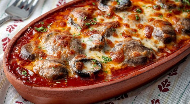 Ekmek Banmalık: Güveçte Mantar Sote tarifi