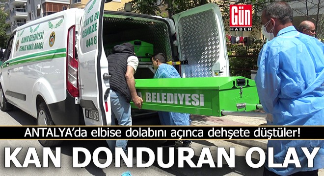 Elbise dolabını açınca dehşete düştüler!