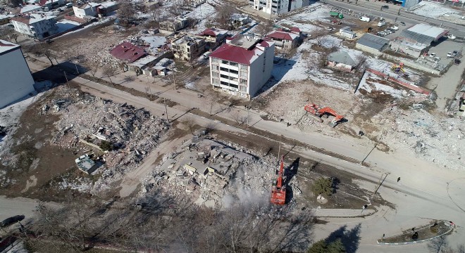 Elbistan'da 924 kişi hayatını kaybetti