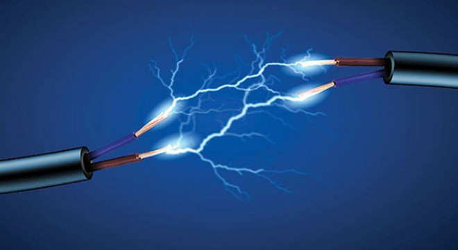 Elektrik akımına kapılarak hayatını kaybetti