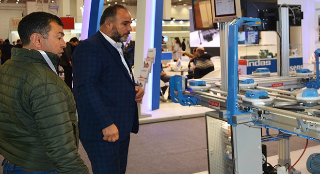 Elektrikçiler İzmir'de fuar gezdi