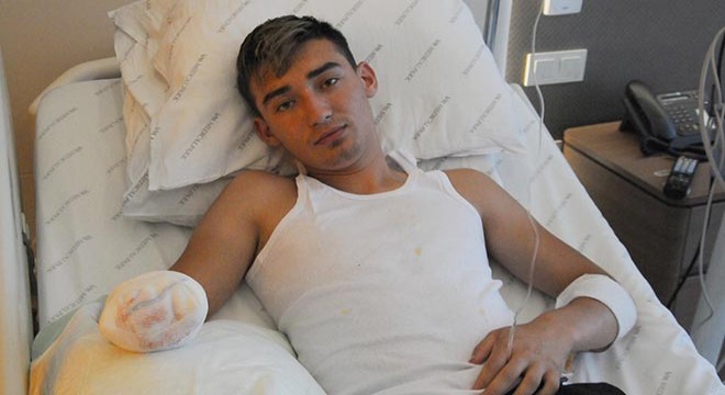 Elini kıyma makinesine kaptıran genç, protez el istiyor