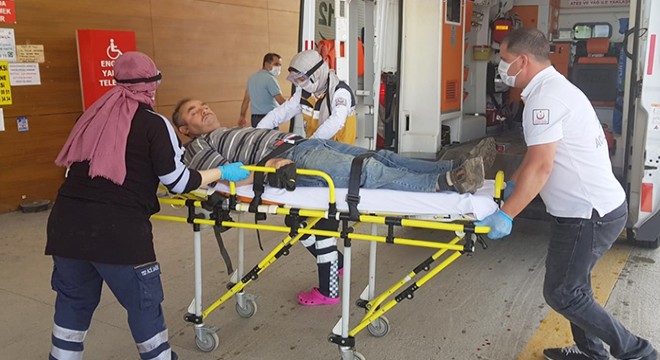 Elini torna makinesine kaptıran işçi yaralandı