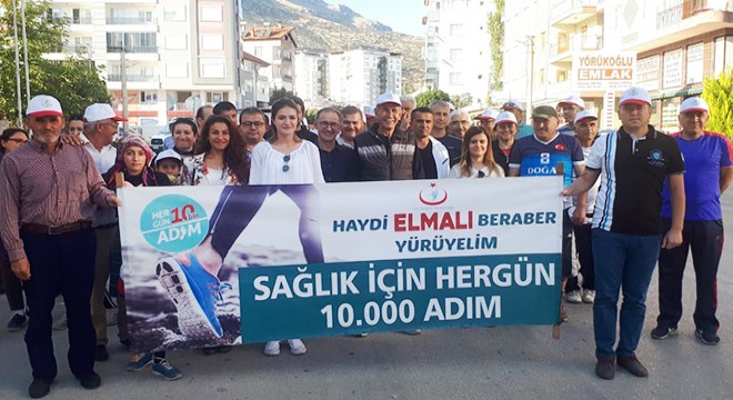 Elmalı da sağlık için yürüyüş etkinliği